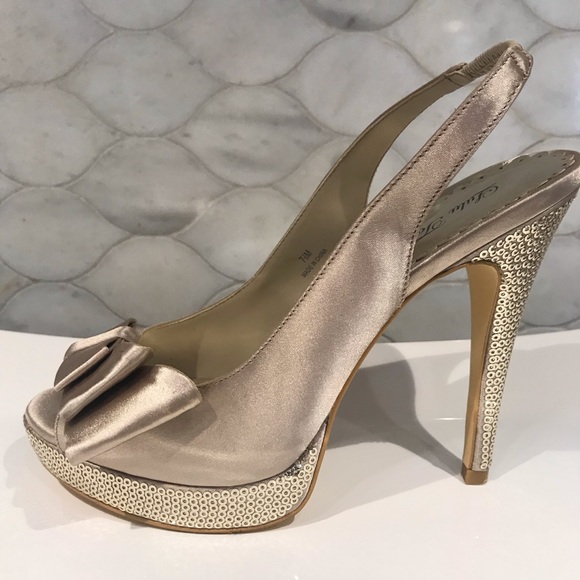 Lulu Townsend gold satin peep-toe platform heels - Picture 4 of 13